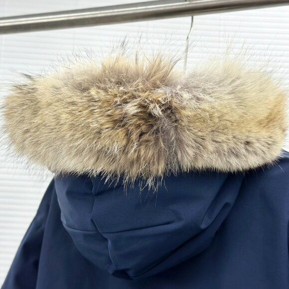 Canada Goose Blue Down Jacket with Detachable Fur Lined Hood - Picture 5 of 9